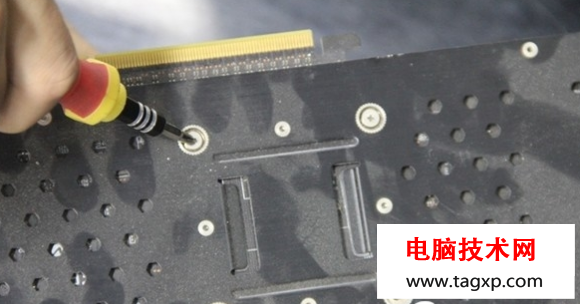 電腦顯卡怎么清理灰塵？顯卡清理灰塵圖文教程_www.laotiku.cn