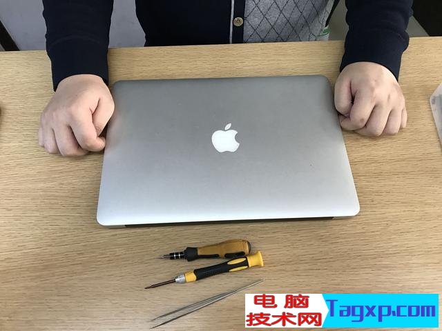 蘋果筆記本風(fēng)扇清灰流程圖