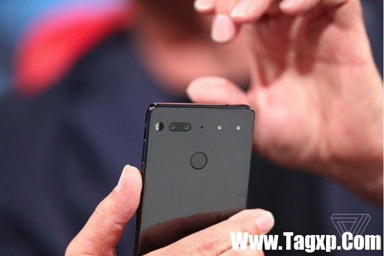 essential和三星s8哪個(gè)好 三星s8和essential phone對比評測
