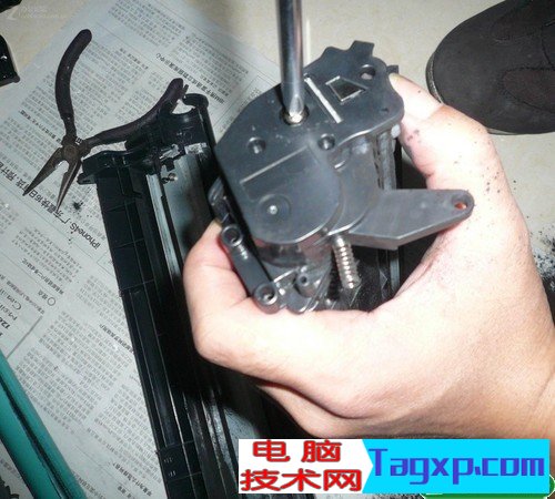 12a硒鼓加粉圖解