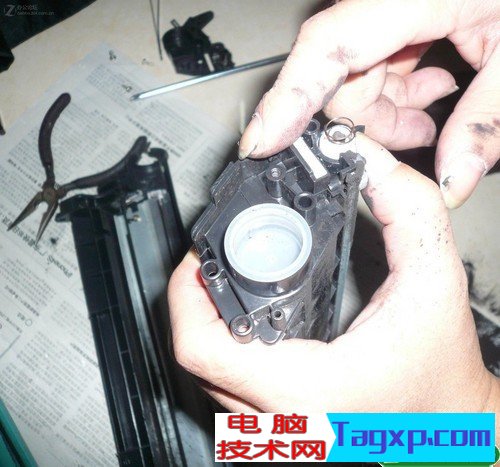 12a硒鼓加粉圖解