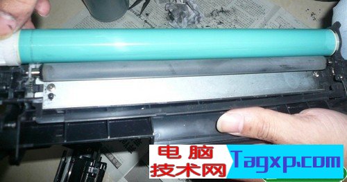 12a硒鼓加粉圖解