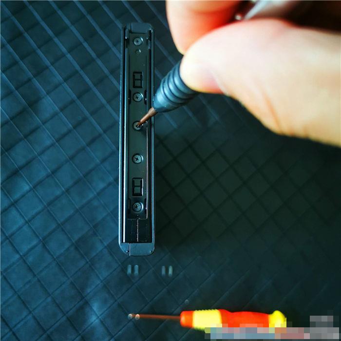任天堂switch主機(jī)手柄拆機(jī)圖解教程 附詳細(xì)工具清單