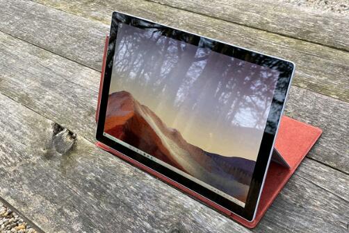 Surface Pro 7獲得了大量固件和驅(qū)動程序更新