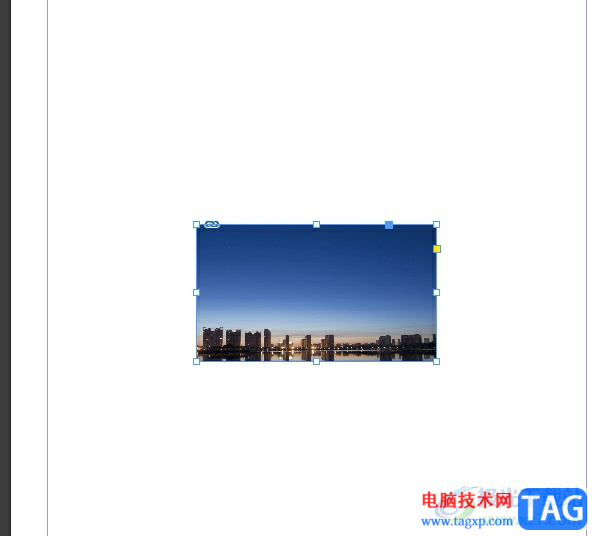 InDesign讓圖片頁面居中的教程