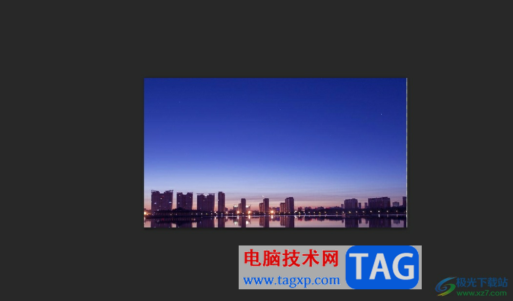 photoshop把圖片的一部分放大的教程