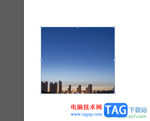 illustrator把圖片嵌入正方形里的教程